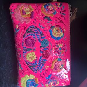 Consuela pouch bag with wallet